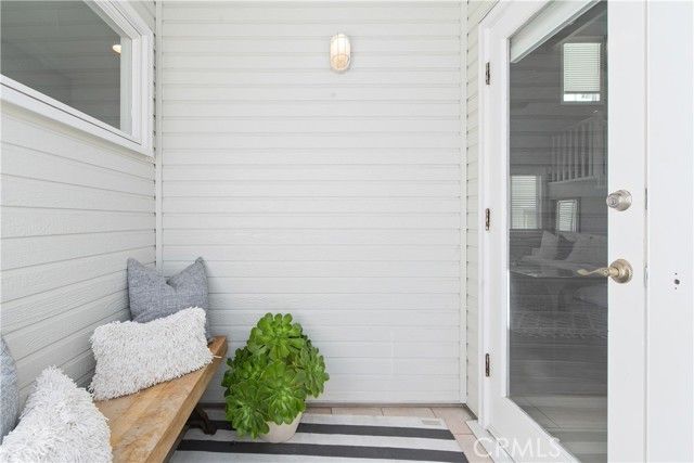 608 Poinsettia Avenue B, Corona Del Mar (newport Beach), CA 92625