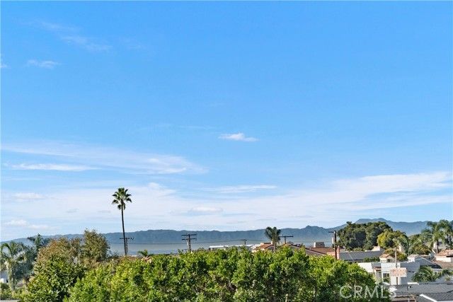 608 Poinsettia Avenue B, Corona Del Mar (newport Beach), CA 92625
