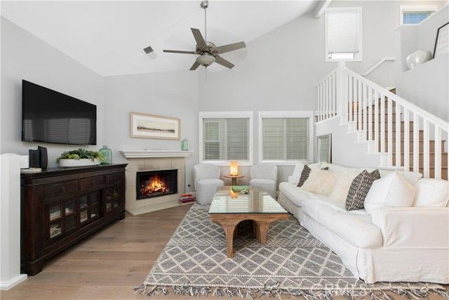 608 Poinsettia Avenue B, Corona Del Mar (newport Beach), CA 92625