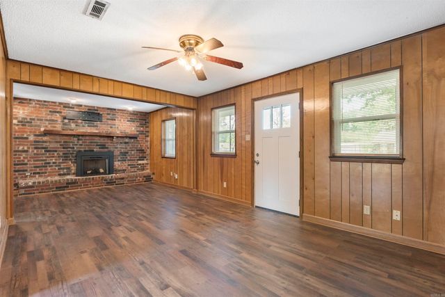 6 Waterfront Drive, Sherwood, AR 72120