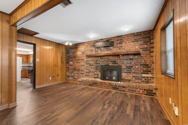 6 Waterfront Drive, Sherwood, AR 72120