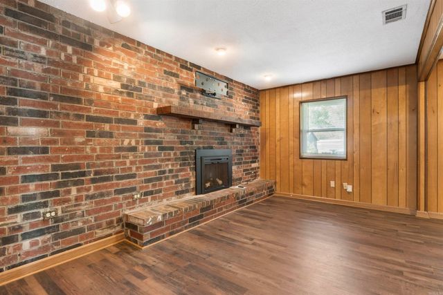 6 Waterfront Drive, Sherwood, AR 72120