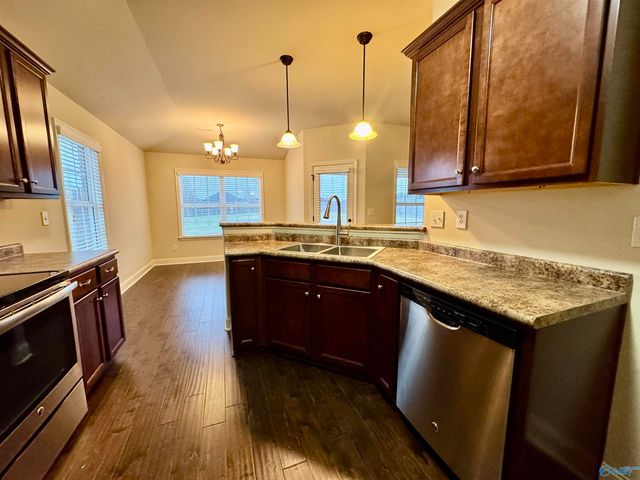 102 Silvermoon Lane, New Market, AL 35811