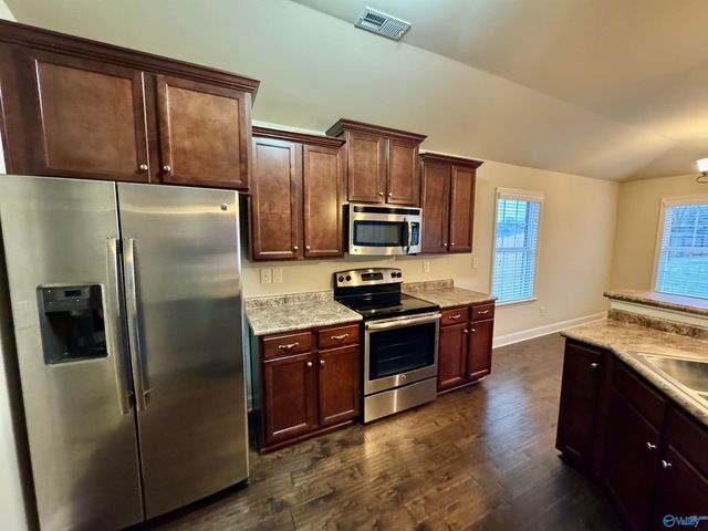 102 Silvermoon Lane, New Market, AL 35811