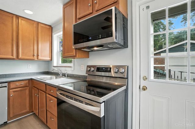 1684 Sanborn Drive, Reading, OH 45215