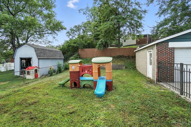 1684 Sanborn Drive, Reading, OH 45215