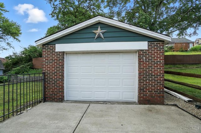 1684 Sanborn Drive, Reading, OH 45215