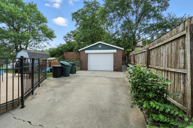 1684 Sanborn Drive, Reading, OH 45215