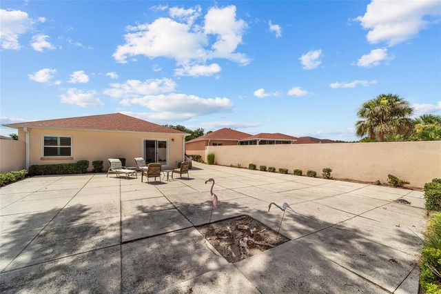 911 MEDIRA DRIVE, Lady Lake, FL 32159
