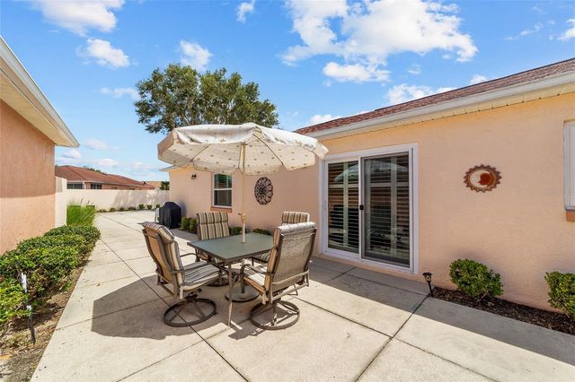 911 MEDIRA DRIVE, Lady Lake, FL 32159