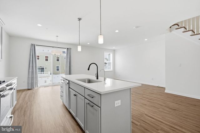 104 VIENNA BLVD, Glenmoore, PA 19343