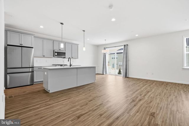 104 VIENNA BLVD, Glenmoore, PA 19343