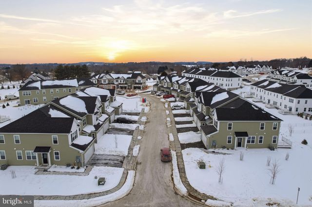 104 VIENNA BLVD, Glenmoore, PA 19343