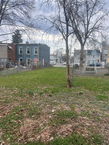 290 1st Street, Newburgh, NY 12550