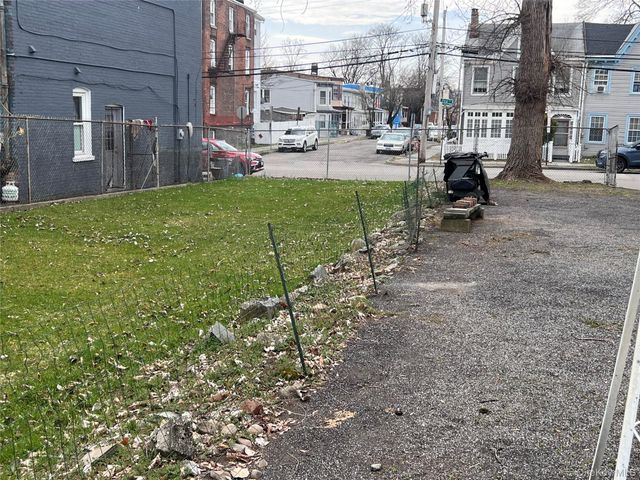 290 1st Street, Newburgh, NY 12550