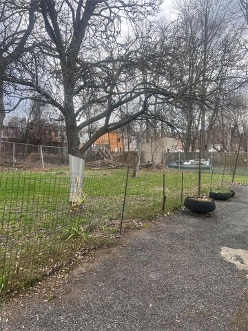 290 1st Street, Newburgh, NY 12550