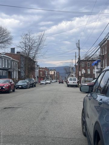 290 1st Street, Newburgh, NY 12550