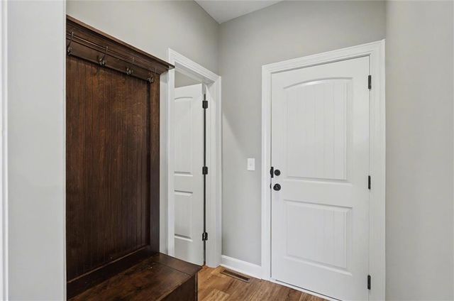 28600 W 162nd Place, Gardner, KS 66030