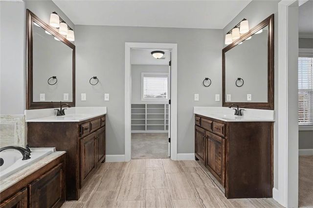 28600 W 162nd Place, Gardner, KS 66030