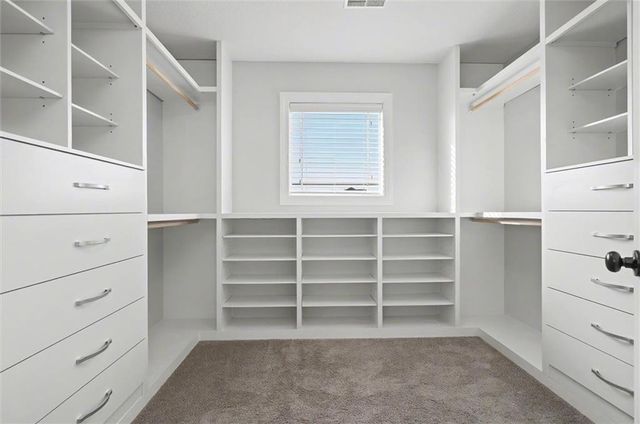 28600 W 162nd Place, Gardner, KS 66030