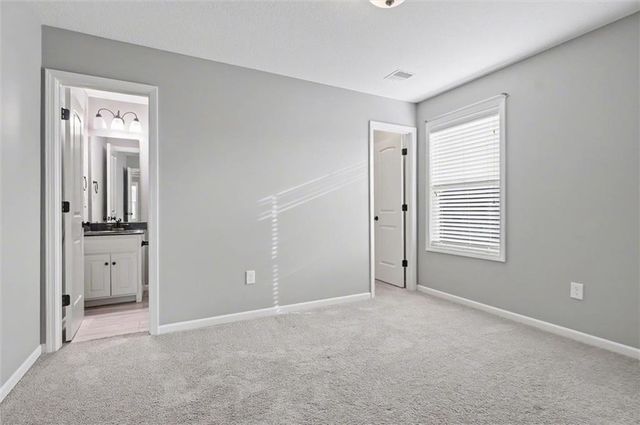 28600 W 162nd Place, Gardner, KS 66030