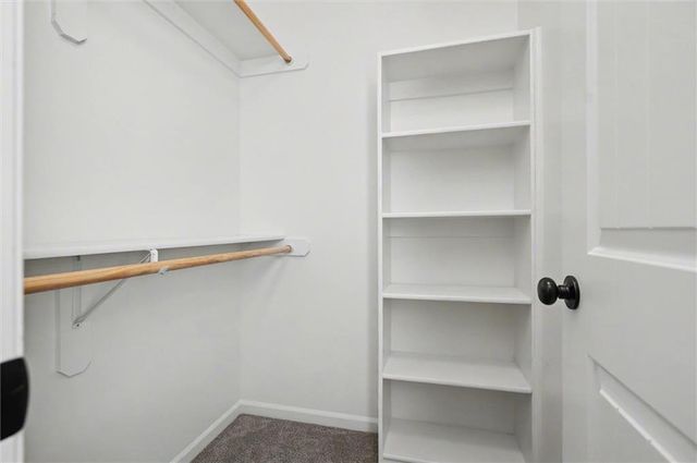 28600 W 162nd Place, Gardner, KS 66030