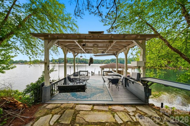 226 Riverwalk Road, Stony Point, NC 28678