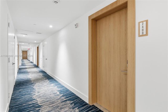 90 SW 3rd St 2408, Miami, FL 33130