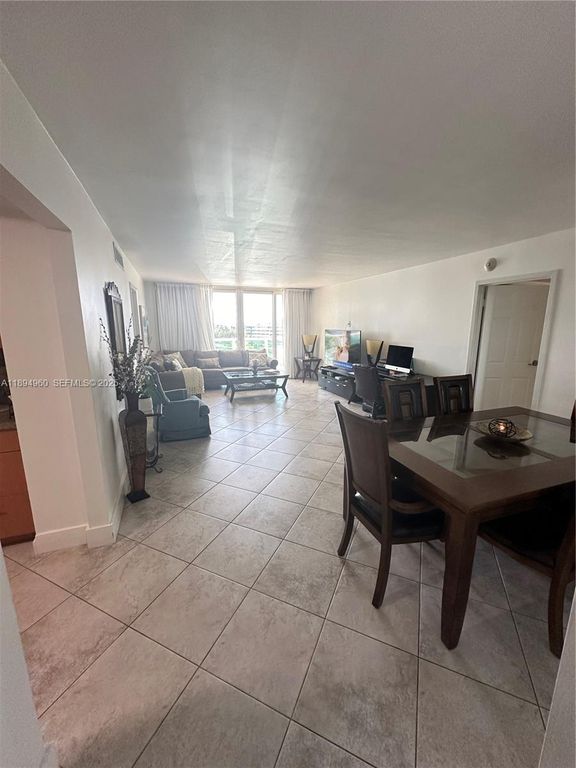 100 Bayview Drive 601, Sunny Isles Beach, FL 33160