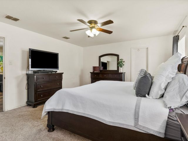 4022 Shawnee Trail, Heartland, TX 75126