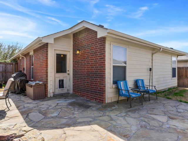 4022 Shawnee Trail, Heartland, TX 75126