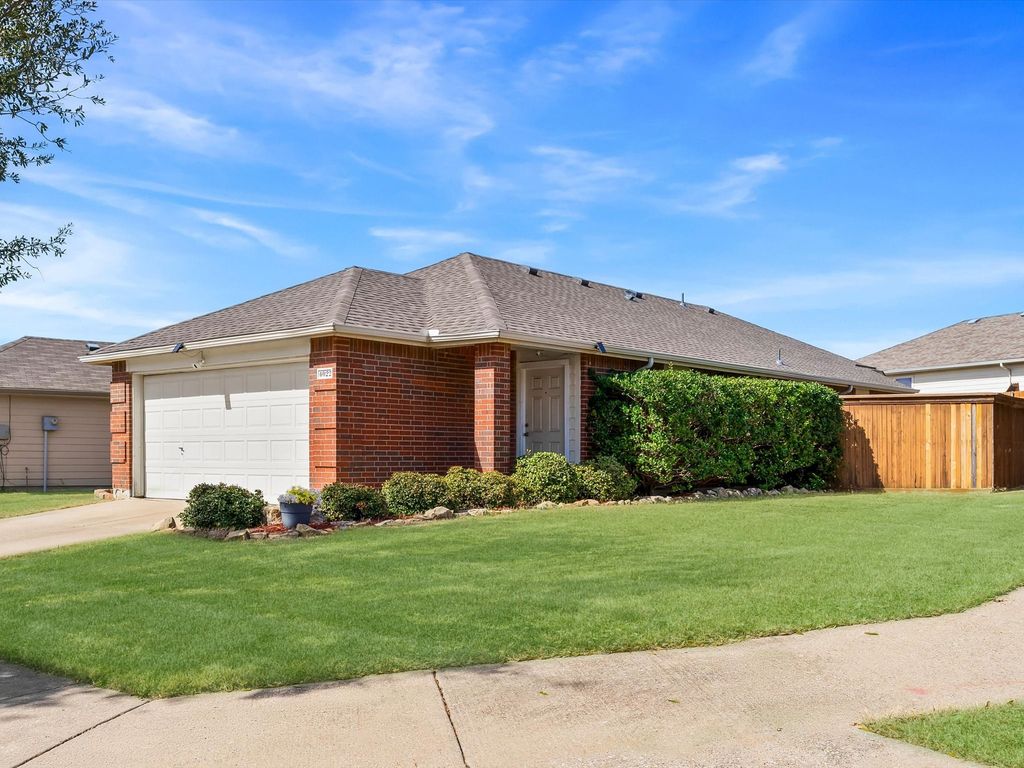 4022 Shawnee Trail, Heartland, TX 75126