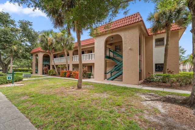 1750 BELLEAIR FOREST DRIVE B8, Belleair, FL 33756