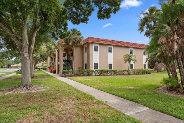 1750 BELLEAIR FOREST DRIVE B8, Belleair, FL 33756