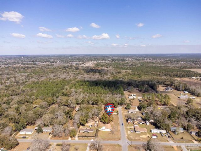 5125 Central Dr, Pace, FL 32571