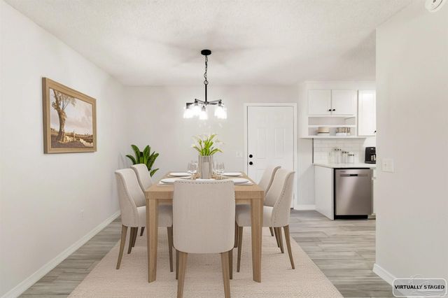 5125 Central Dr, Pace, FL 32571