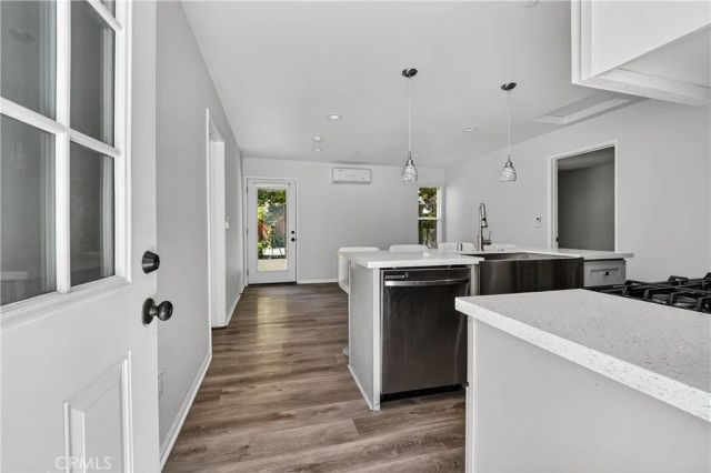 8211 Quartz Avenue, Winnetka, CA 91306