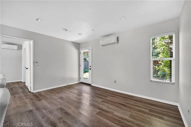 8211 Quartz Avenue, Winnetka, CA 91306