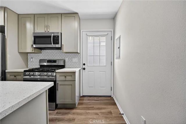 8211 Quartz Avenue, Winnetka, CA 91306