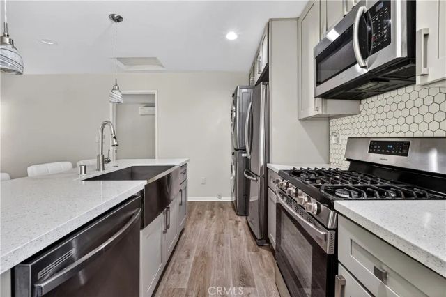 8211 Quartz Avenue, Winnetka, CA 91306