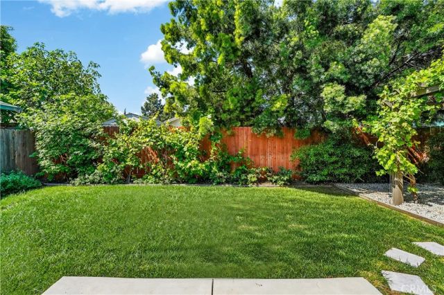 8211 Quartz Avenue, Winnetka, CA 91306