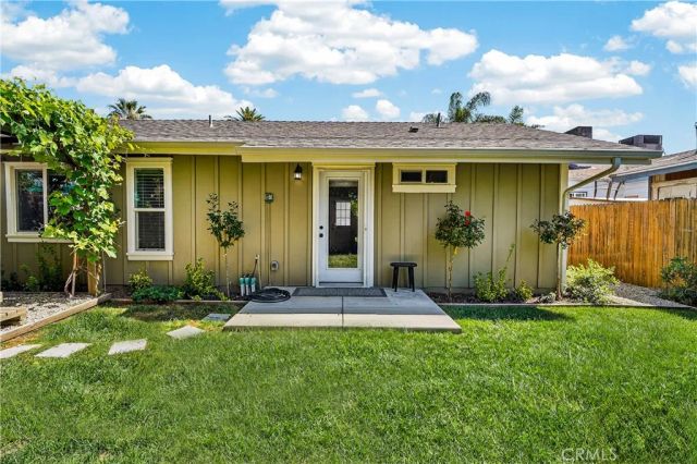 8211 Quartz Avenue, Winnetka, CA 91306