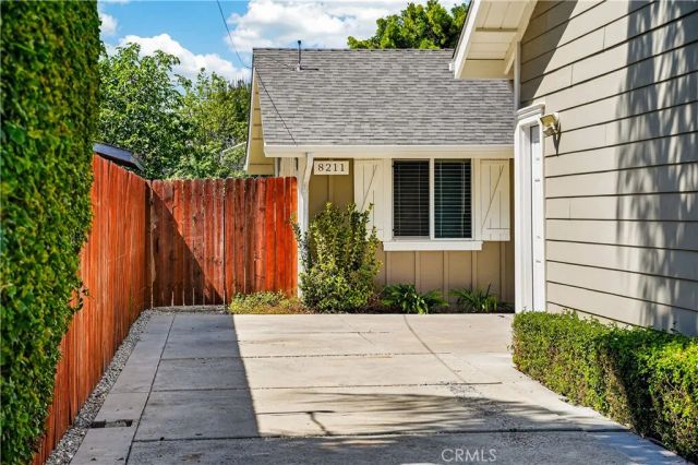 8211 Quartz Avenue, Winnetka, CA 91306