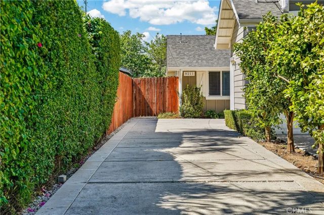 8211 Quartz Avenue, Winnetka, CA 91306