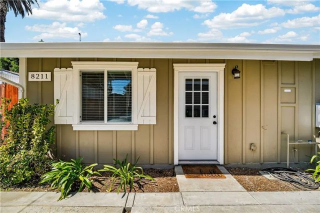 8211 Quartz Avenue, Winnetka, CA 91306
