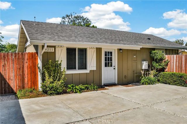 8211 Quartz Avenue, Winnetka, CA 91306