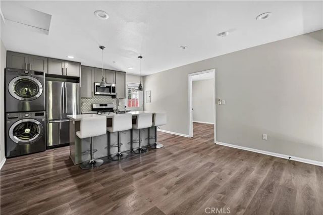 8211 Quartz Avenue, Winnetka, CA 91306