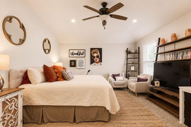 101 Democracy CT, Liberty Hill, TX 78642