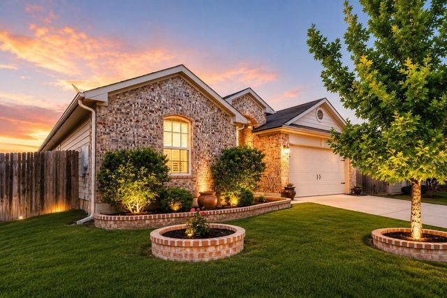 101 Democracy CT, Liberty Hill, TX 78642