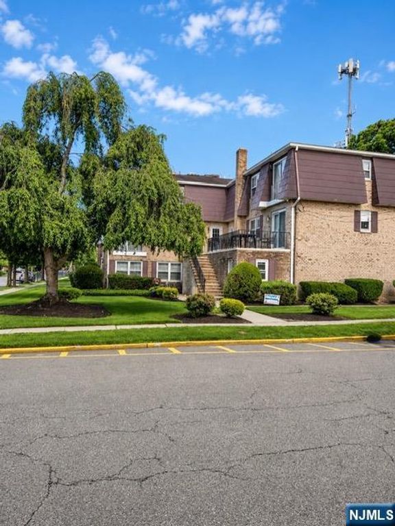 120 Fairview Avenue 3B, Westwood, NJ 07675